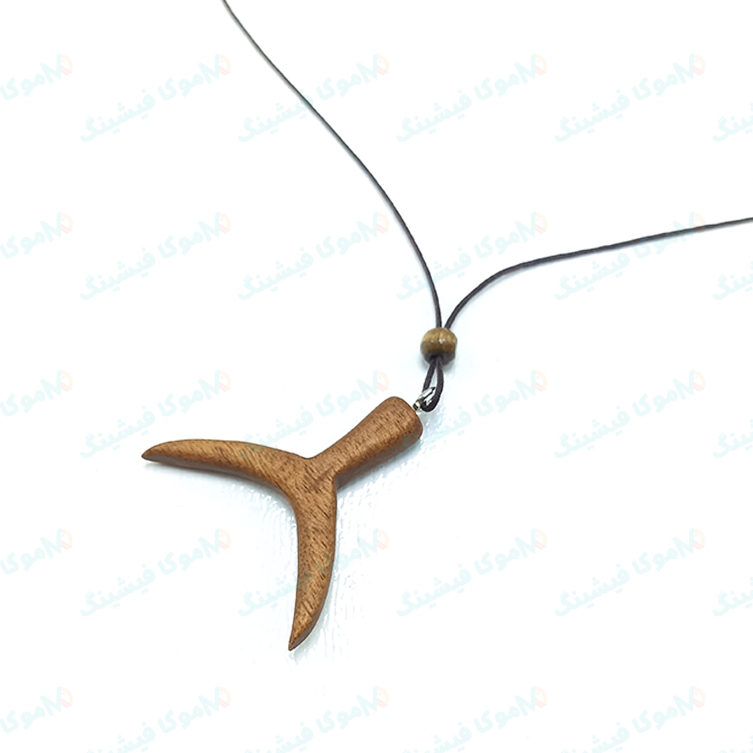21 گردنبند قلاب ماهیگیری چوبی کد ۰۲