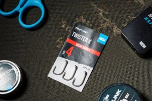 قلاب ماهیگیری کپوری نش Nash Pinpoint Twister X
